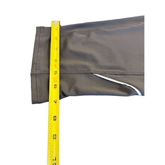 FILA sport capri pants size Medium - Picture 7 of 9